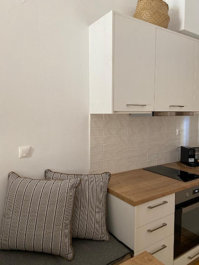 Romanos Apartments Гайос Экстерьер фото